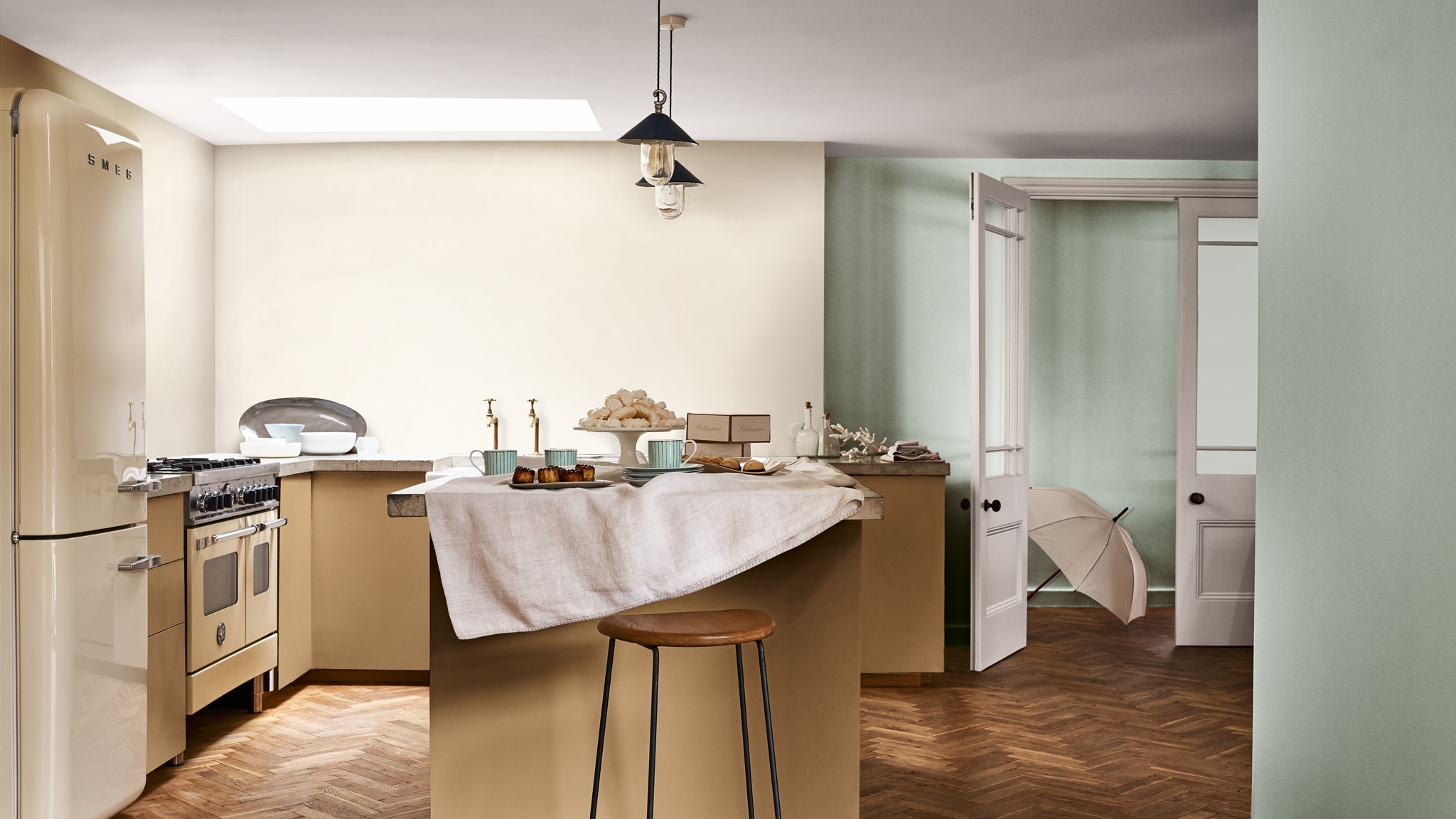 Create a calming mood in your home with Spiced Honey Dulux